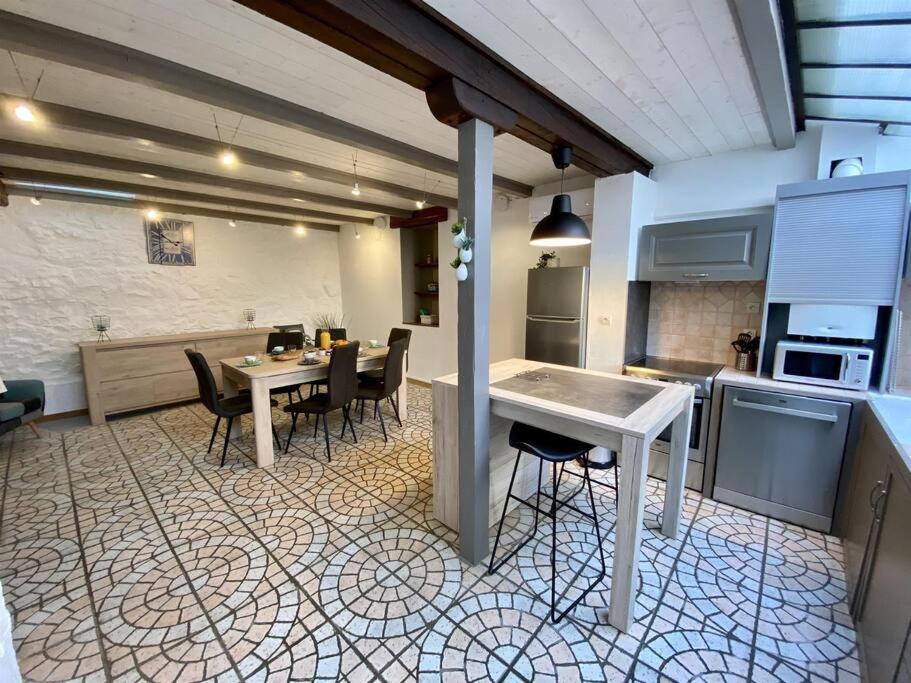 Le Gite Du Canal, A Homps. Homps  Exterior photo